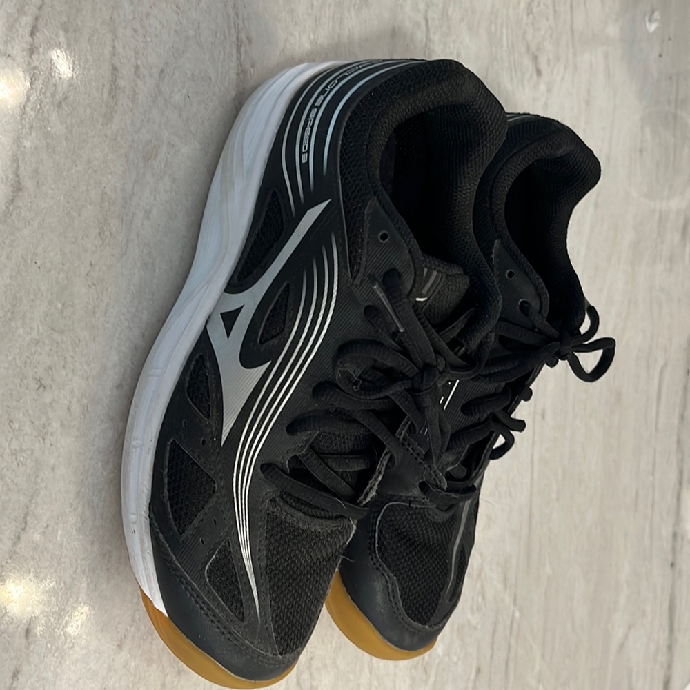 Mizuno Court Shoes- field hockey/ volleyball